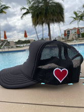 Load image into Gallery viewer, iLovelife smile trucker hat
